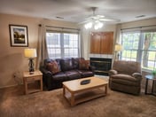 Golf Course View ~ Centrally Located! Stairs Required FREE Attraction Tickets Included! (FW7-1)