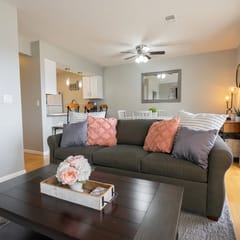 1BR WALK-IN~Pet Friendly ~ Resort Amenities ~ Fishing ~ FREE TICKETS INCLUDED! (PR42-16)