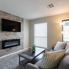 1BR WALK-IN~Pet Friendly ~ Resort Amenities ~ Fishing ~ FREE TICKETS INCLUDED! (PR40-9)