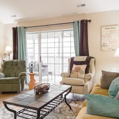 Updated 2 BR Condo ~ Near the 76 Strip! FREE TICKETS INCLUDED! (CH1-35)