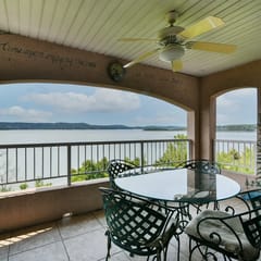 Gorgeous Lake View 3BR Condo~Near Marina~Pool~FREE TICKETS INCLUDED! (700EP)