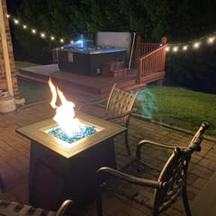 4BR WALK-IN ~ Game Room! ~ Hot tub ~ FREE TICKETS INCLUDED! (DV-164R)