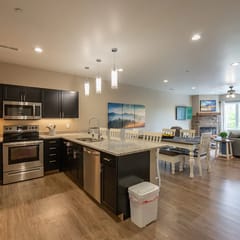 3BR/3BA Walk-In ~ Arcade Game ~ 2 Pools ~ FREE TICKETS INCLUDED! (FHG-207)