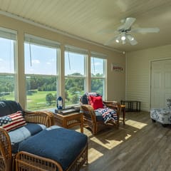 2BR WALK-IN ~ Golf Course View ~ Centrally Located ~ FREE TICKETS INCLUDED! (FW11-3)