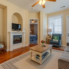 WALK-IN ~ Panoramic View ~ Near SDC ~ Pool ~ FREE TICKETS INCLUDED! (CF-i4)