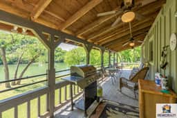 Captain's Cool Water Cabin