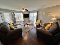 2 BR Condo Near "The Strip" and Golf ~ FREE ATTRACTION TICKETS INCLUDED (MB10-2)