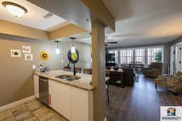 2 Bedroom WALK-IN ~ Golf Course view! ~ Near THE STRIP! (CL-C6)
