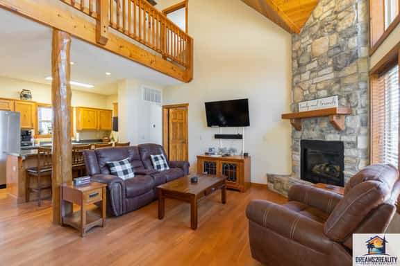 Forest Heights Lodge 6BR ~ Game Room ~ Near SDC ~ FREE TICKETS INCLUDED! (FHL-263WO) - Image 1