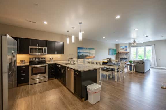 3BR/3BA Walk-In ~ Arcade Game ~ 2 Pools ~ FREE TICKETS INCLUDED! (FHG-207) - Image 1