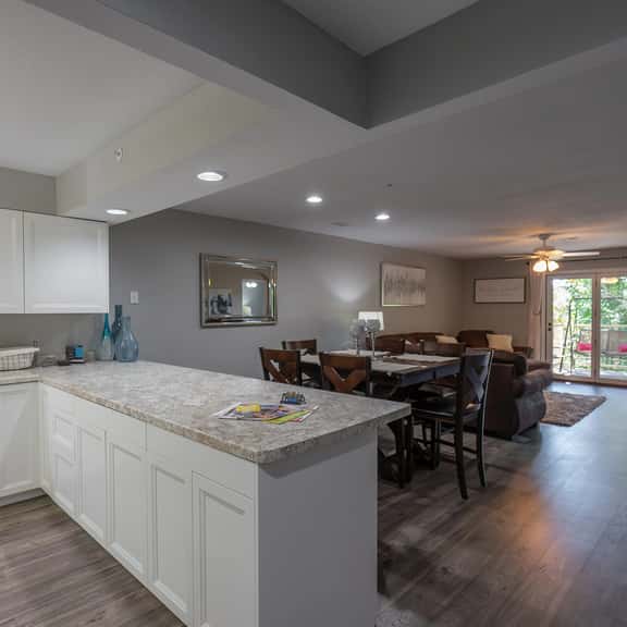 2-BR Updated WALK-IN Condo ~ 2 Pools ~ Near the Strip ~ FREE TICKETS INCLUDED! (FHC-13) - Image 1