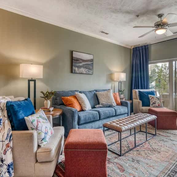 2 King Beds ~ Board Games ~ FREE TICKETS INCLUDED! (MJ4-130) - Image 1