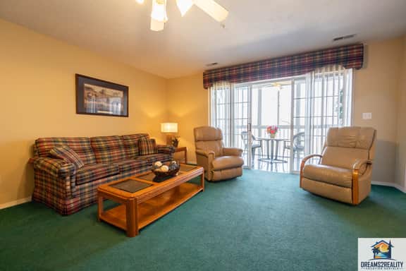 2 BD WALK-IN! Near The Strip! ~ Screened Porch ~ FREE TICKETS INCLUDED! (CH1-18)