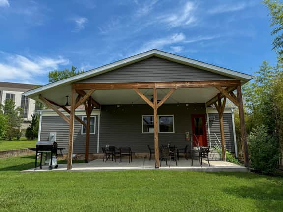 Cottonwood Cottage Near the Landing