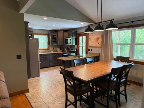 Cottonwood Cottage Near the Landing