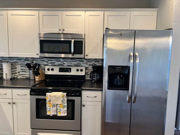 2 BR Condo Near "The Strip" and Golf ~ FREE ATTRACTION TICKETS INCLUDED (MB10-2)