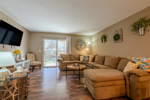 Vinyards 2961 Unit 2**