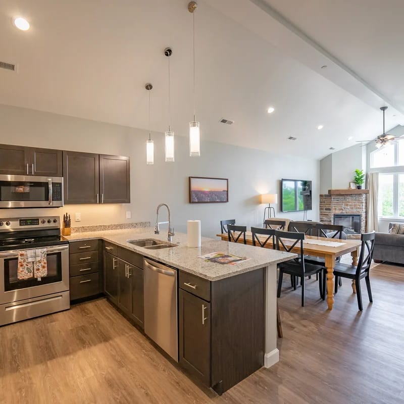 NEW BUILD! 3BR/3BA Condo ~ Resort Amenities ~ FREE TICKETS INCLUDED! (FHG-308)