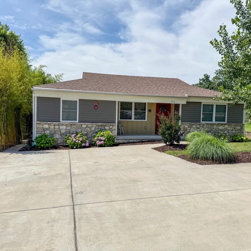 3BR Home ~ Near The Landing! Free Tickets Included! (CWC)
